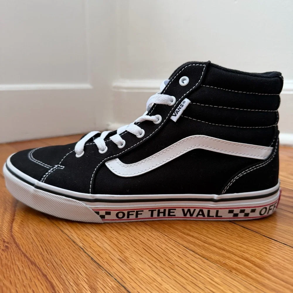 Vans Filmore Hi Off the Wall Sidewall Padded Ankle Sneakers 6 Youth, Women’s 7.5